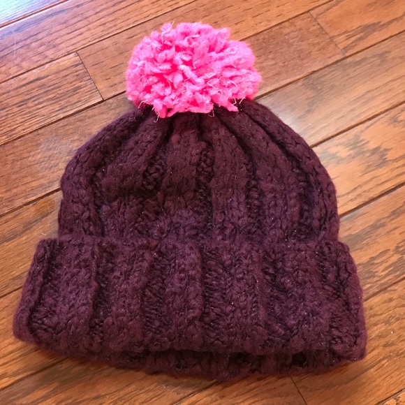 Hollister Accessories - Hollister maroon hat